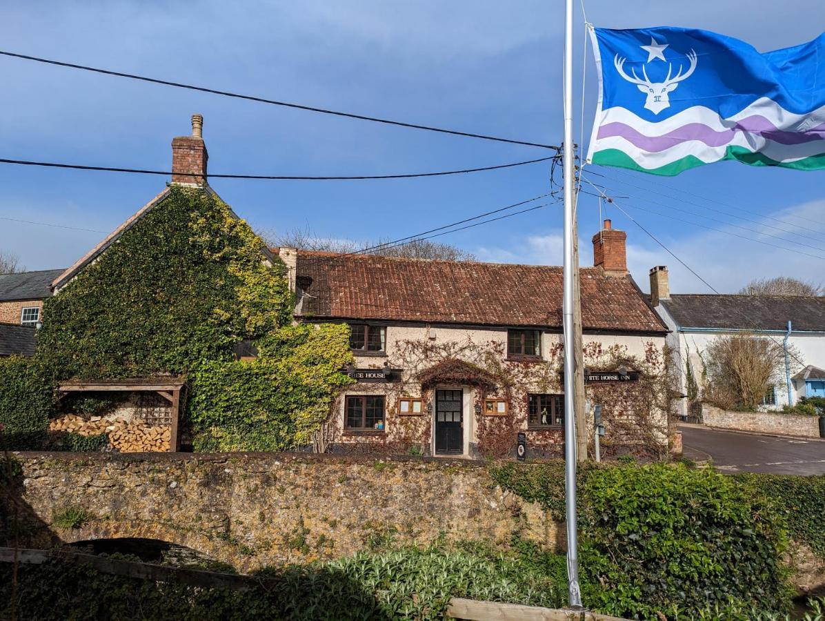 The White Horse Inn Вашфорд Екстер'єр фото